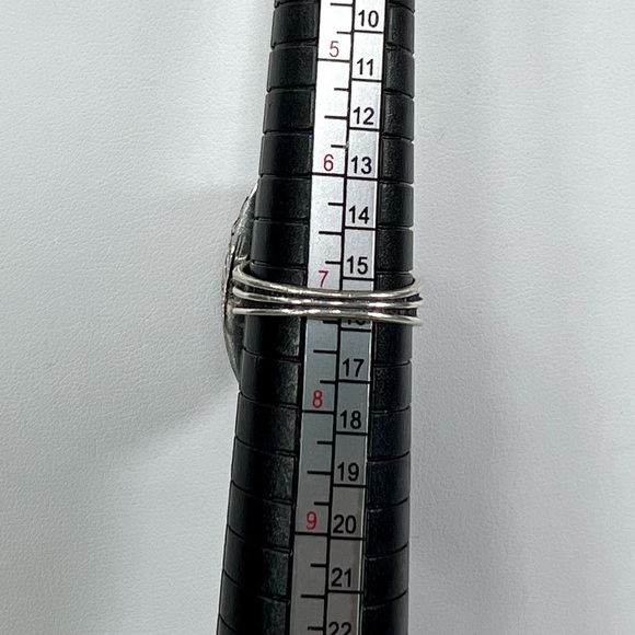 Chevron Amethyst 925 Gemstone Ring size 7.25 - Picture 3 of 6